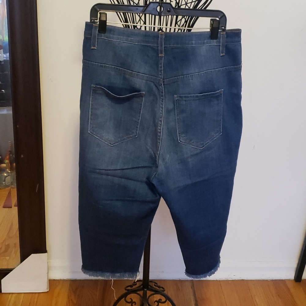 Jeans - Picture 2 of 2